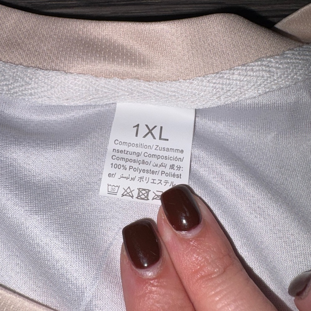 Men’s Apricot Retro Graphic T-Shirt with Cassette Design - Size XL - Picture 5 of 5